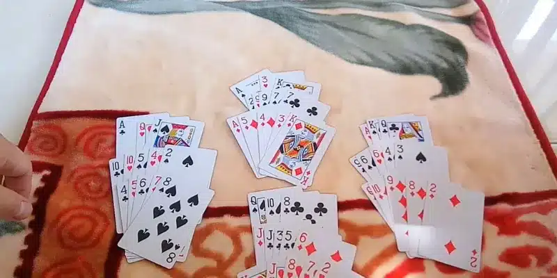 Khám phá luật chơi cơ bản của bài Binh Xập Xám